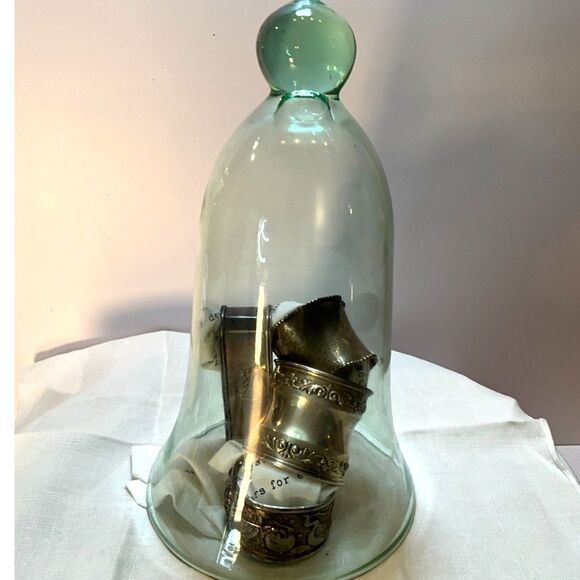 Beautiful vintage green glass cloche bell jar; small size, - Picture 1 of 5